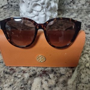 Tory Burch Acetate Tortoise Shell Cateye  Sunglasses NWT